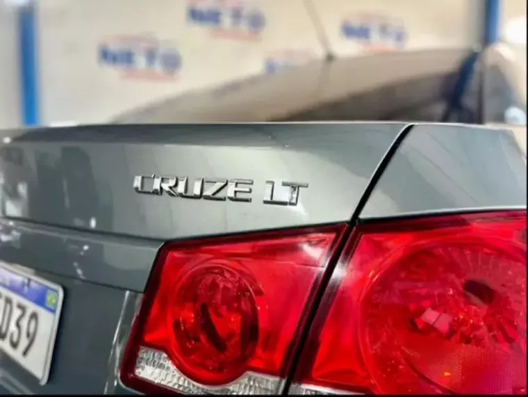 Chevrolet Cruze Cinza 3