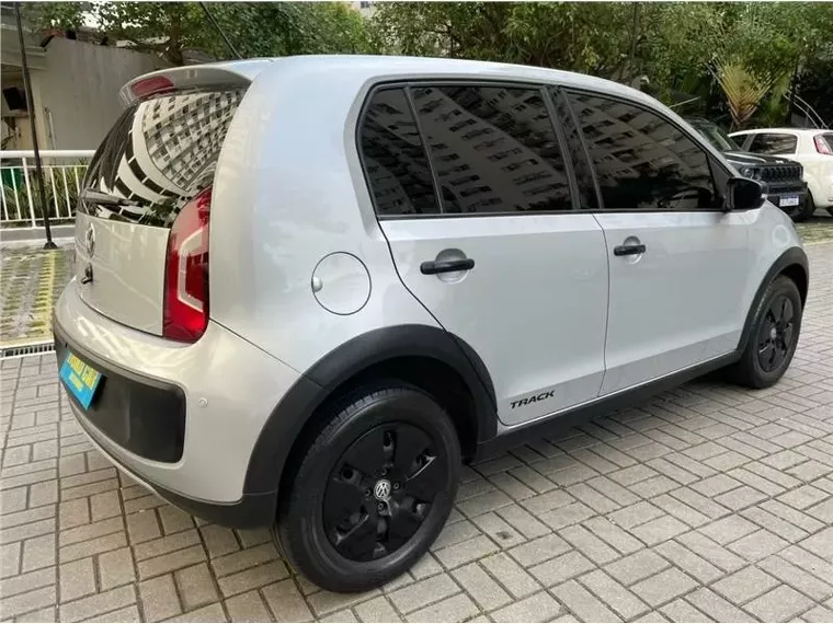 Volkswagen UP Prata 7