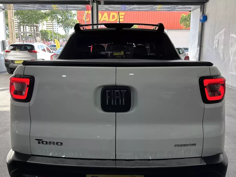 Fiat Toro Branco 9