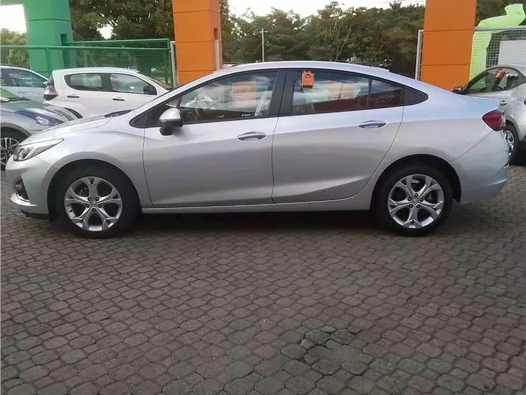 Chevrolet Cruze Prata 5