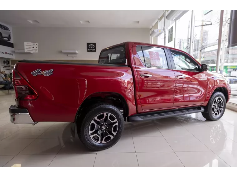 Toyota Hilux Vermelho 6