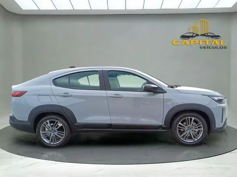 Fiat Fastback Cinza 48