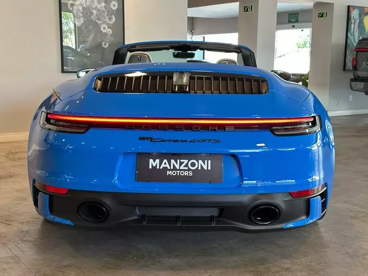 Porsche 911 Azul 17