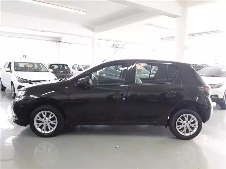 Renault Sandero Preto 6