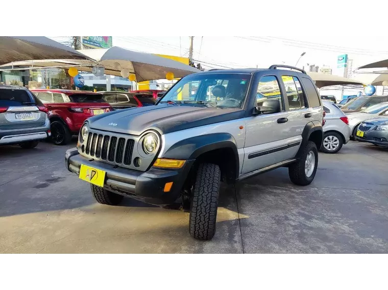 Jeep Cherokee Prata 21