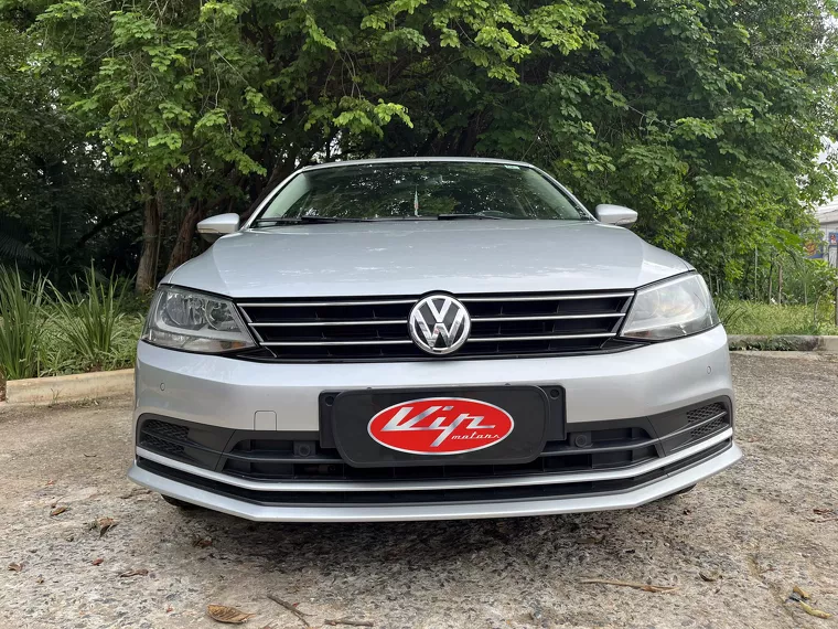 Volkswagen Jetta Prata 2