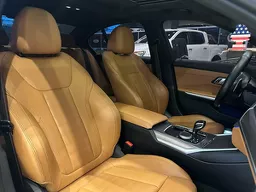 BMW 330i