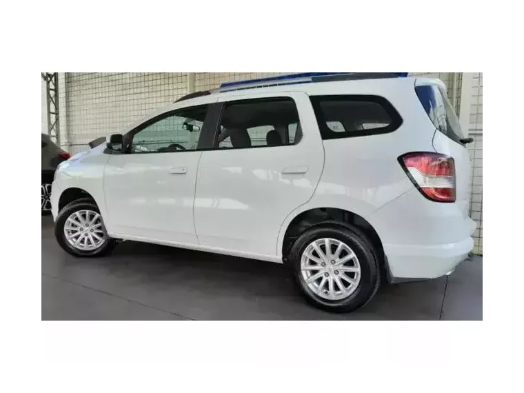 Chevrolet Spin Branco 2