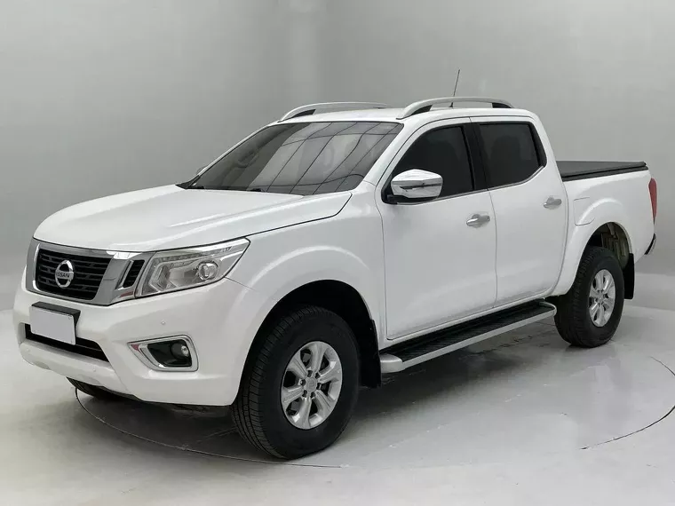 Nissan Frontier Branco 1