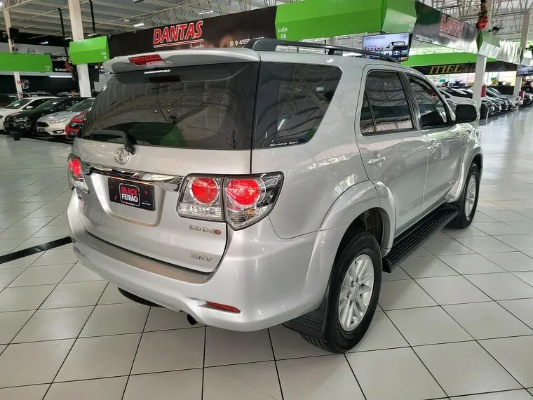 Toyota Hilux SW4 Prata 9