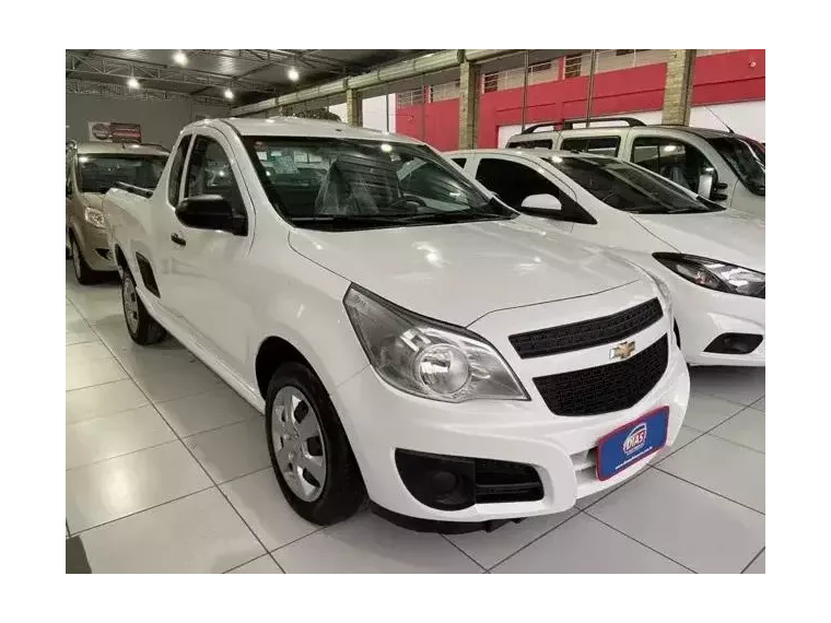 Chevrolet Montana Branco 1