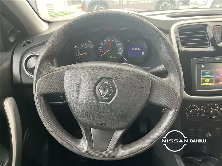 Renault Sandero Preto 13