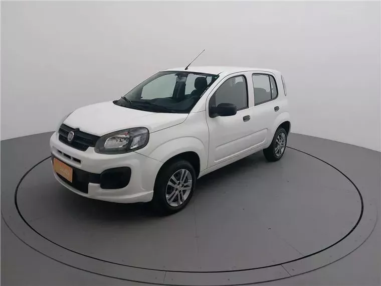 Fiat Uno Branco 1