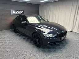 BMW 320i