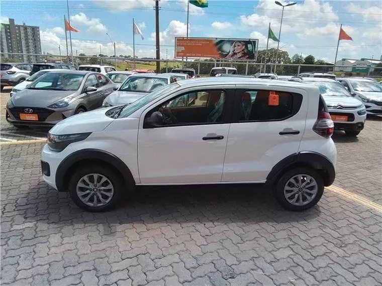 Fiat Mobi Branco 7