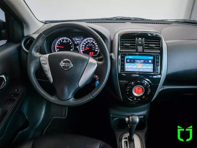 Nissan Versa Preto 7