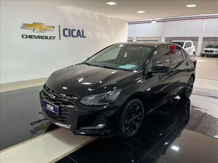 Chevrolet Onix Preto 6