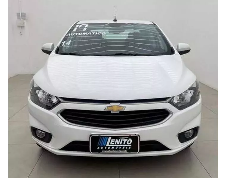 Chevrolet Prisma Branco 2