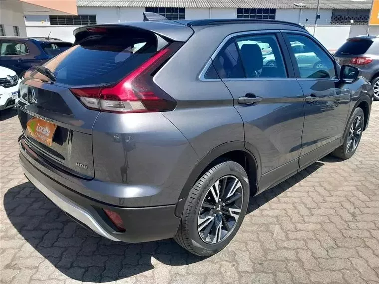 Mitsubishi Eclipse Cross Cinza 4