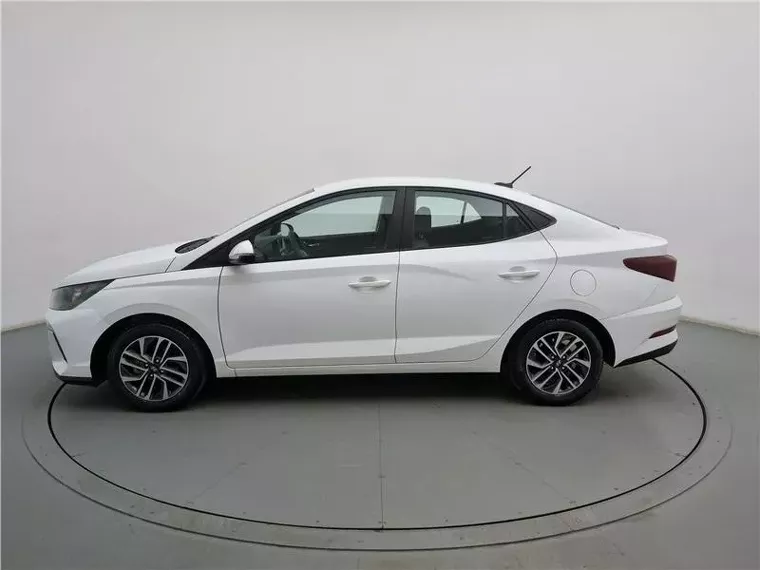 Hyundai HB20S Branco 16