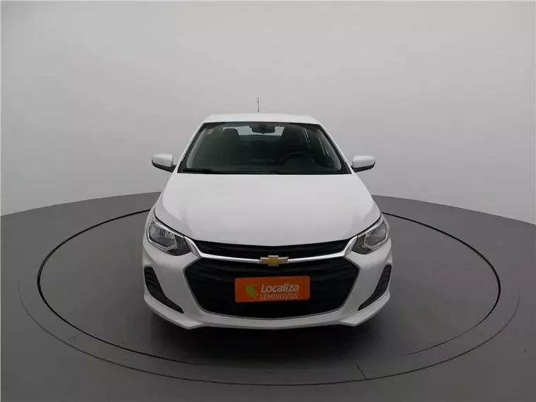 Chevrolet Onix Branco 10