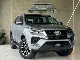 Toyota Hilux SW4