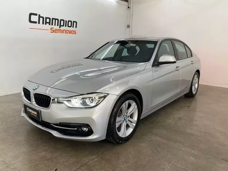 BMW 320i Prata 9