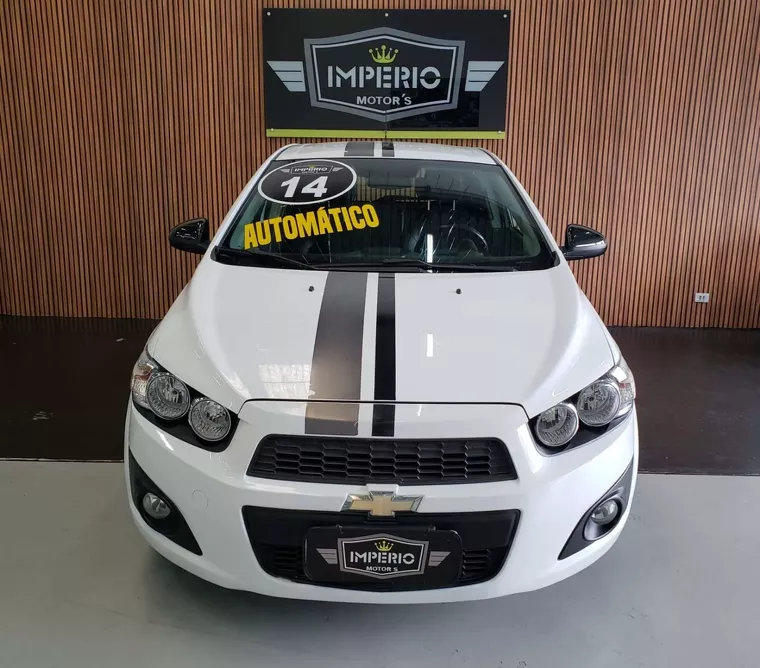 Chevrolet Sonic Branco 5