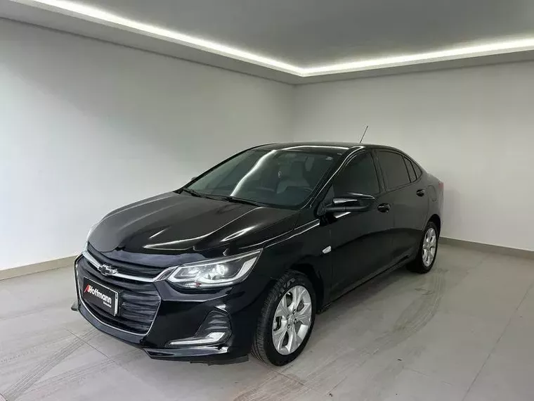 Chevrolet Onix Preto 8