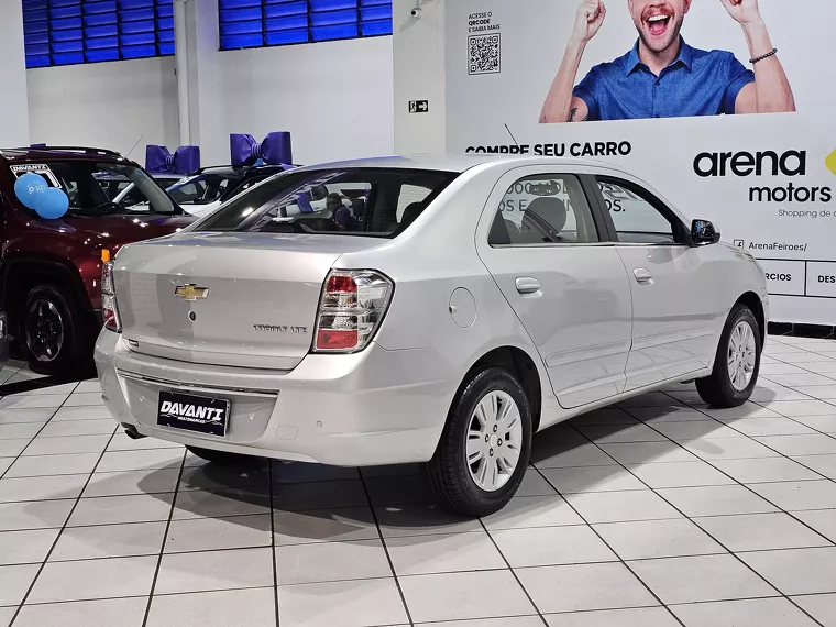 Chevrolet Cobalt Prata 6