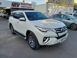 Toyota Hilux SW4