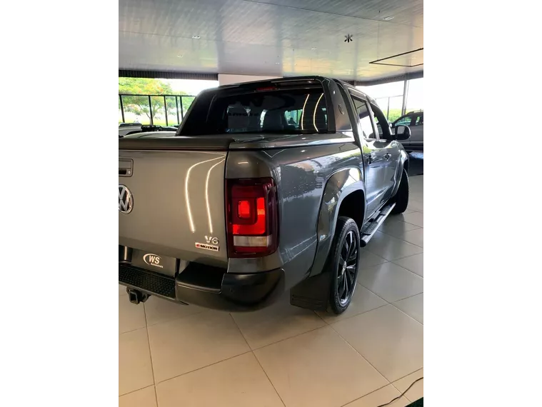 Volkswagen Amarok Cinza 13