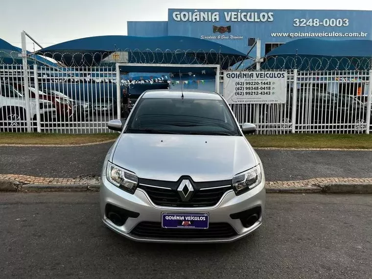 Renault Logan Prata 6