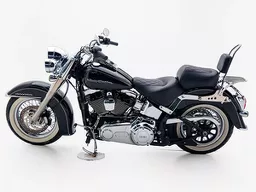 Harley-Davidson Deluxe