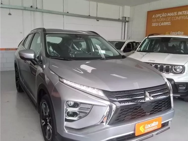 Mitsubishi Eclipse Cross Prata 6