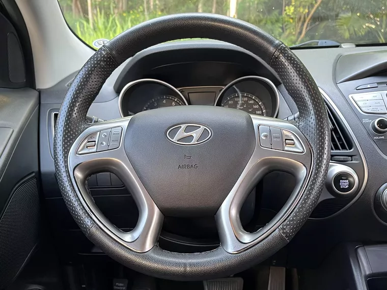 Hyundai IX35 Preto 6