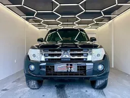 Mitsubishi Pajero Full