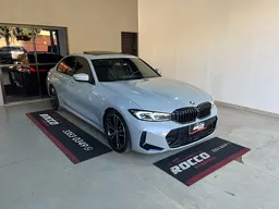 BMW 320i