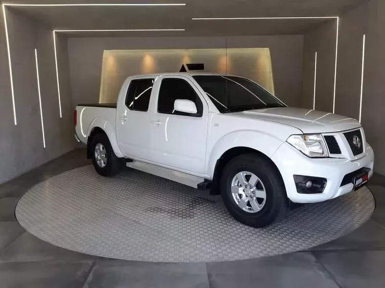 Nissan Frontier Branco 7