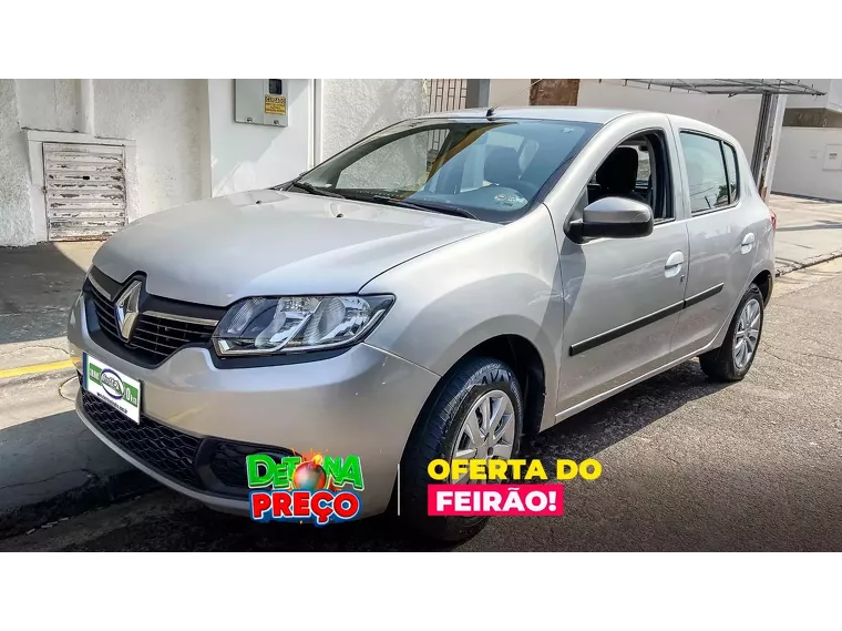 Renault Sandero Prata 1