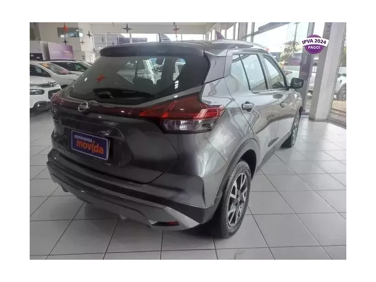 Nissan Kicks Cinza 8