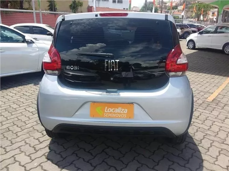 Fiat Mobi Prata 2