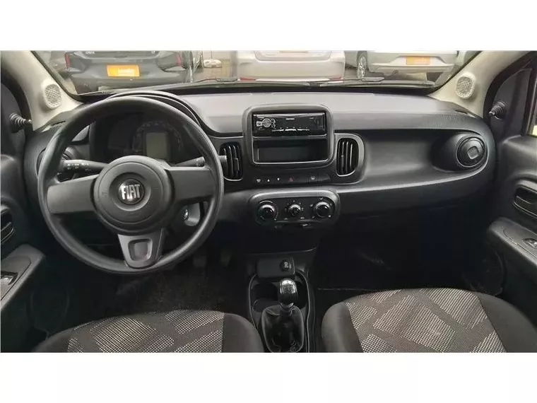 Fiat Mobi Prata 3