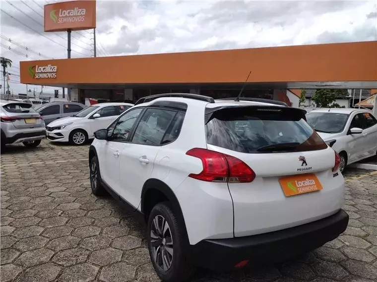 Peugeot 2008 Branco 5