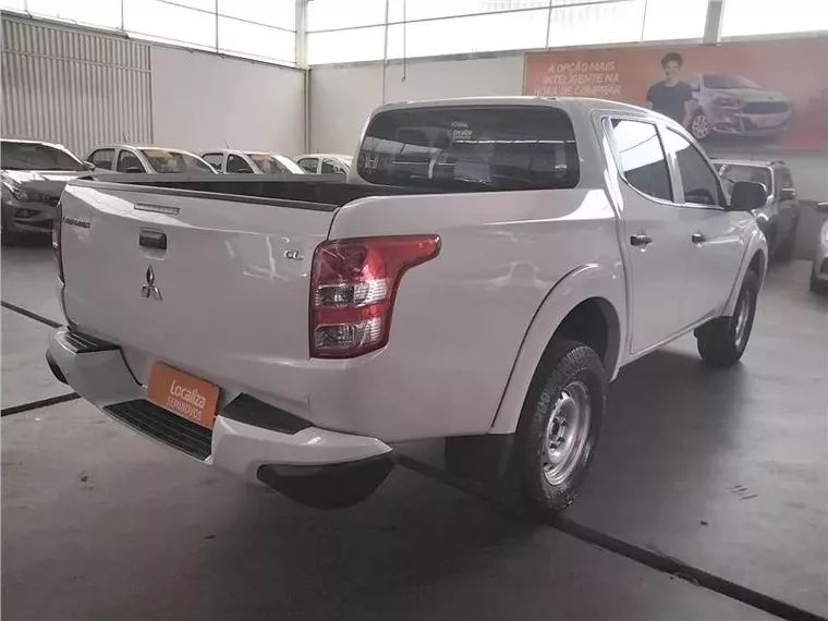 Mitsubishi L200 Triton Branco 15