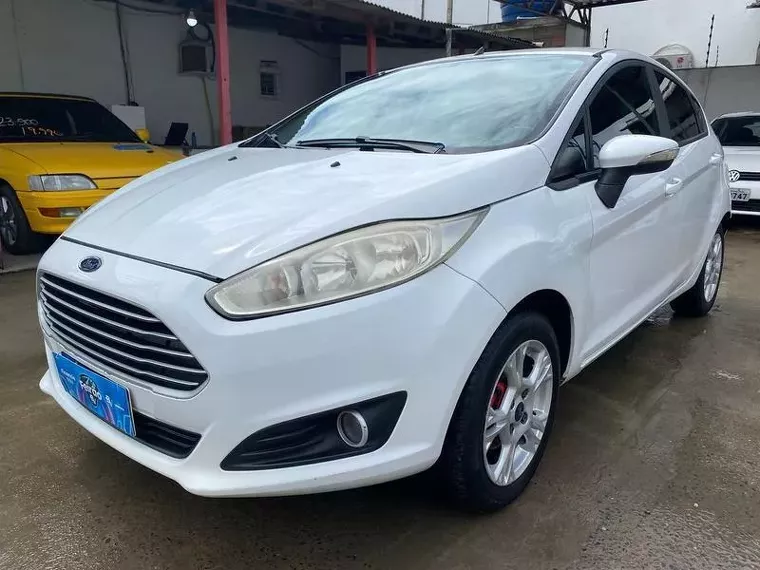 Ford Fiesta Branco 3