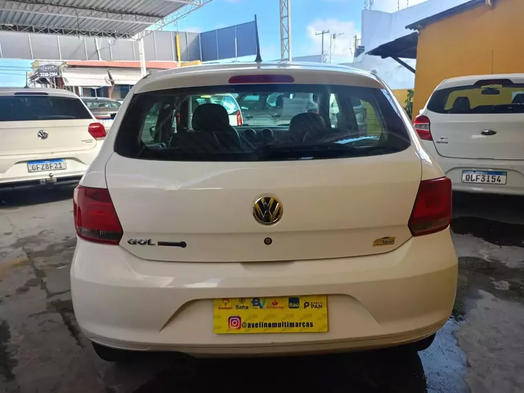 Volkswagen Gol Branco 9