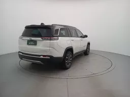 Jeep Commander
