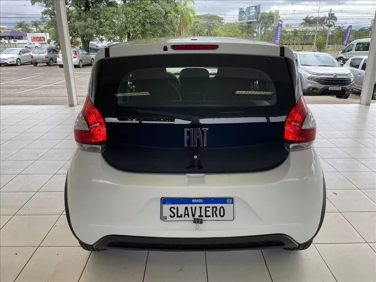 Fiat Mobi Branco 10