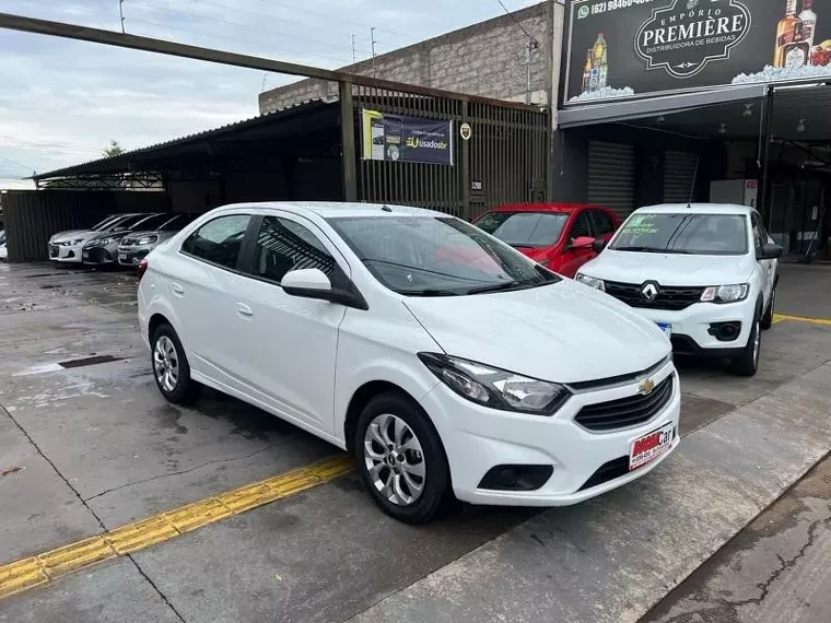 Chevrolet Prisma Branco 5